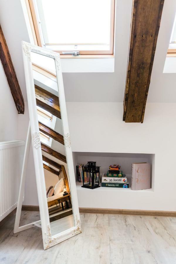 Casa Carolina Brasov Apartment ภายนอก รูปภาพ